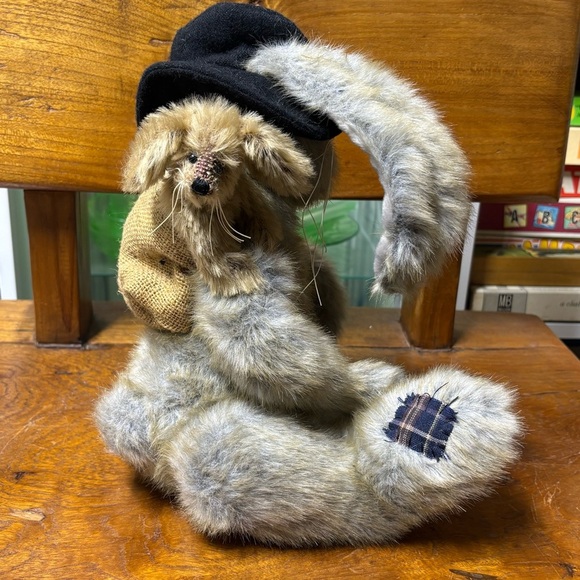 Adorable vintage Bearington Rags and Bags bunny rabbit with smaller toy bunny - Picture 4 of 11
